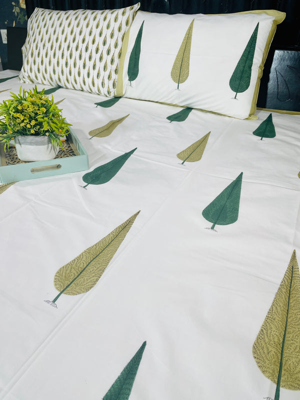 GREEN CYPRUS BEDSHEET SET